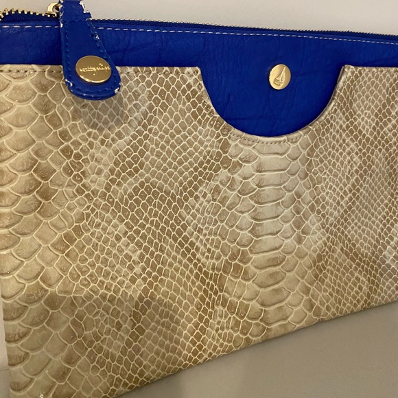 Cute clutch - Picture 2 of 3